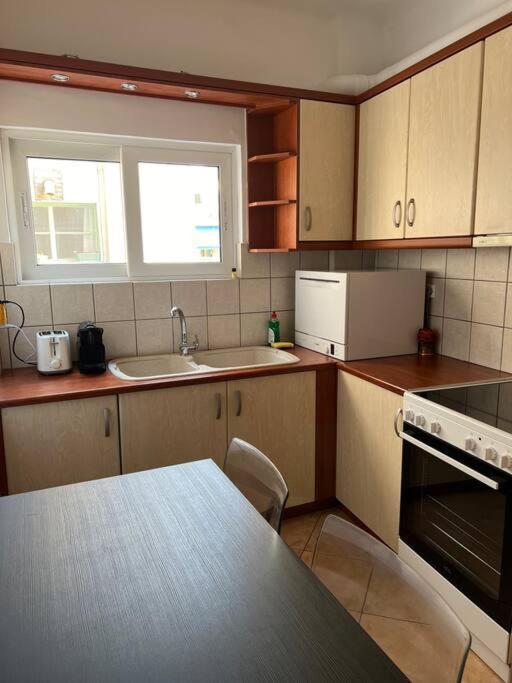 4Th Floor Cosy Apartment In Metaxourgeio Athen Eksteriør billede
